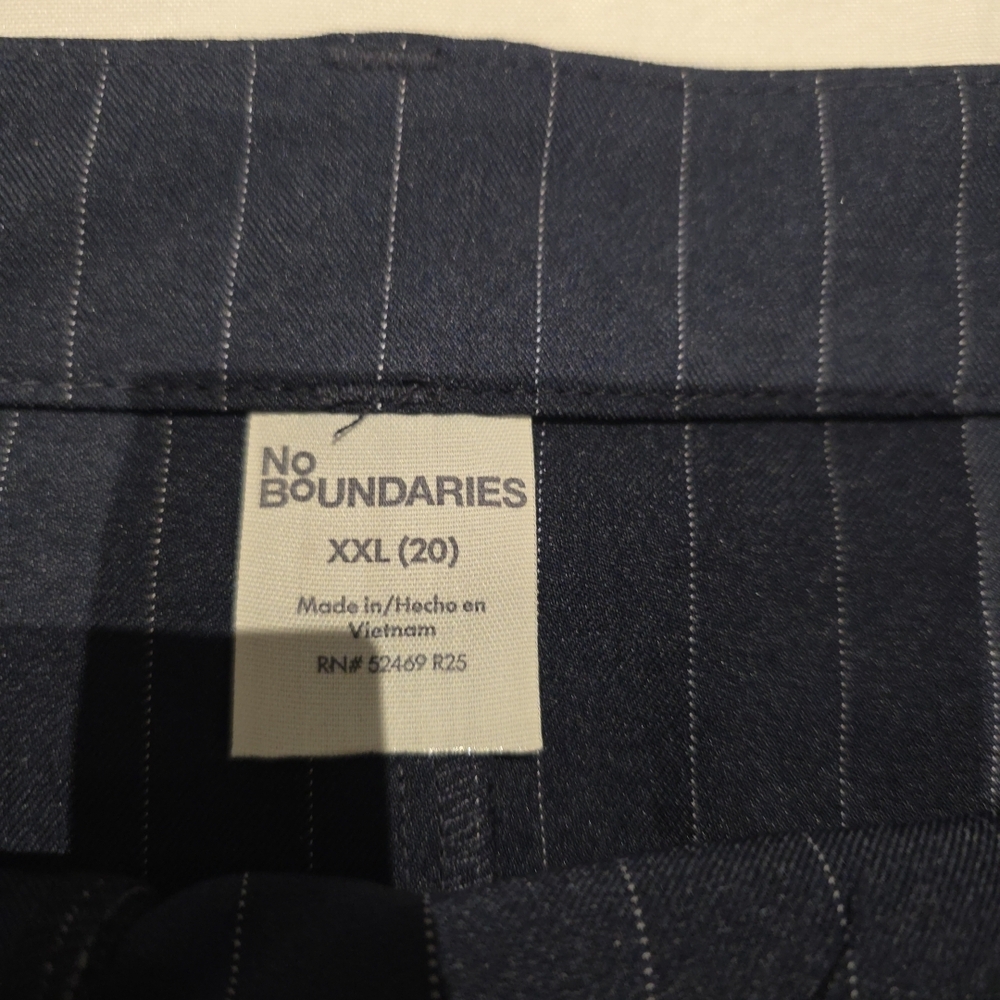 No Boundaries Navy Pinstripe Shirt XXL